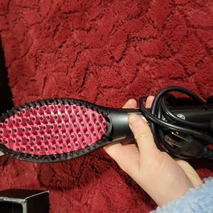 Viktor Jurgen Hair Straightening Brush with box and carrying storage bag